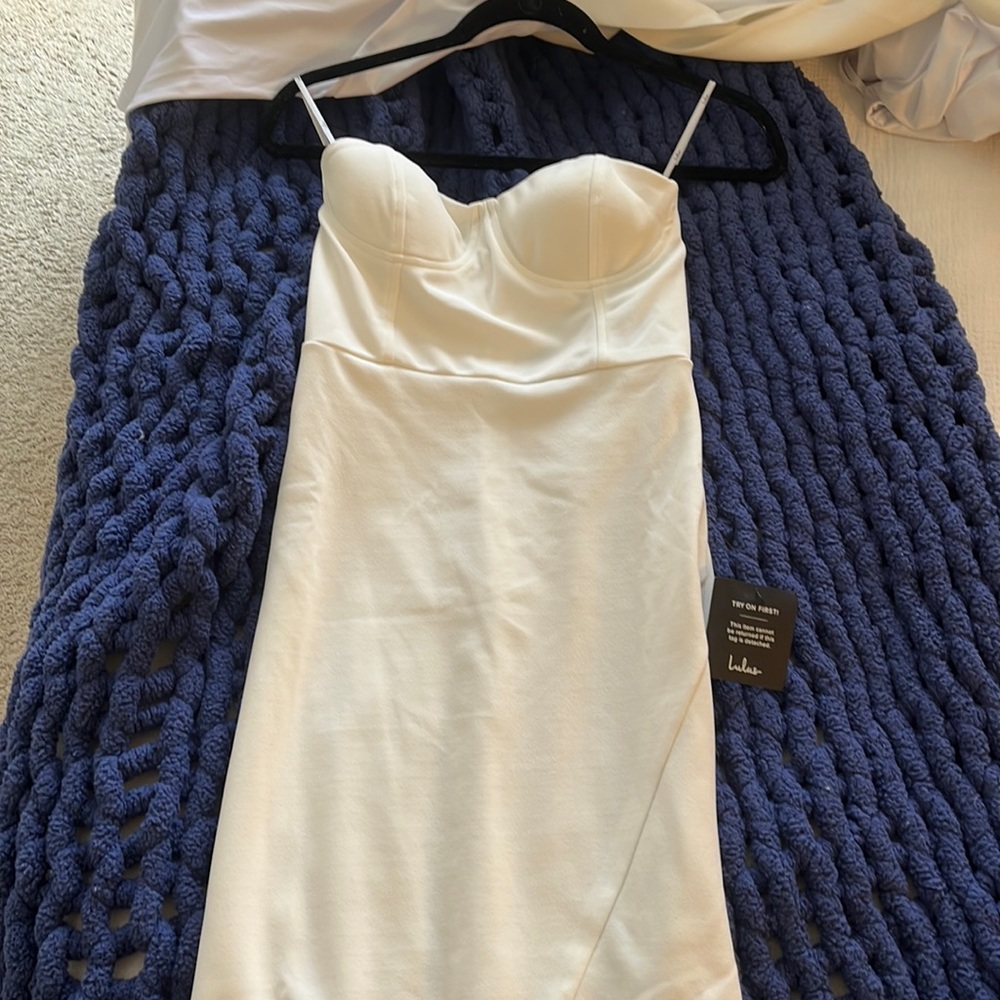 Lulus white midi dress with corset top. Size small